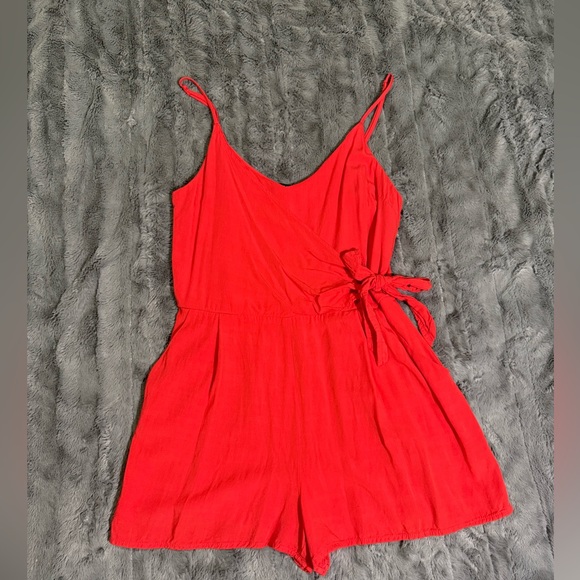 one clothing Pants - One Clothing Red Romper Size Medium w/pockets